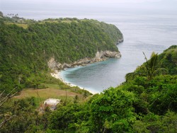 Pantai Atuh (Nusa Penida), Kecil tapi Cantik