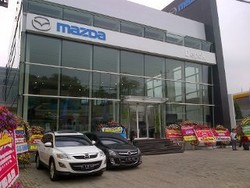 Mazda Resmikan Diler Depok