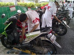 Honda Servis 1.600 Motor Korban Banjir di Jakarta
