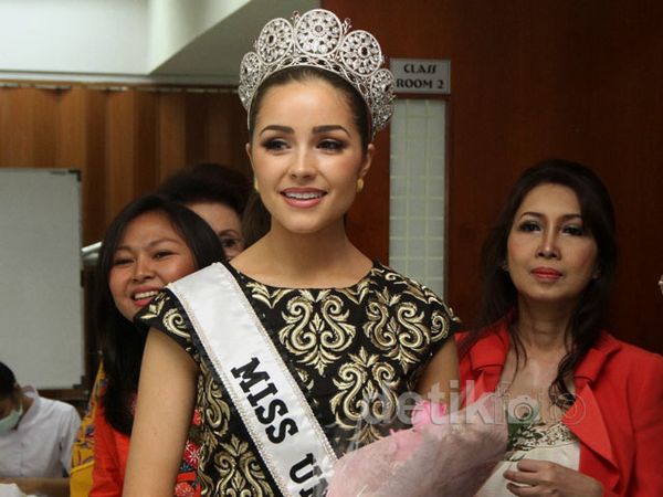 Miss Universe Olivia Culpo Kunjungi Jakarta