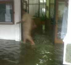 Pemkot Batu Banjir Akibat Hujan Deras