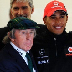 Stewart Ingatkan Hamilton Agar Tidak Kehilangan Fokus