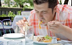 Hati-hati, Telat Makan Siang Bikin Susah Langsing!