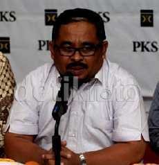 LSI: Luthfi Hasan Tersangka Korupsi, Suara PKS Rontok