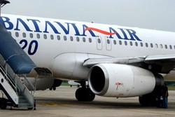 Calon Penumpang Bersitegang dengan Manajemen Batavia Air di Polonia