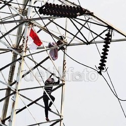 Seluruh Mobil Damkar Sudah Ditarik dari Tower di Senayan