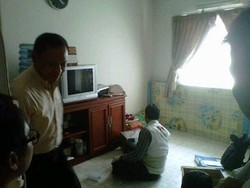 Istri Fathanah Tengah Hamil 8 Bulan Ikut Saksikan Penggeledahan