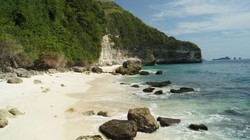 Sama-sama dari Bali, Pantai Suwehan Saingan Baru Dreamland