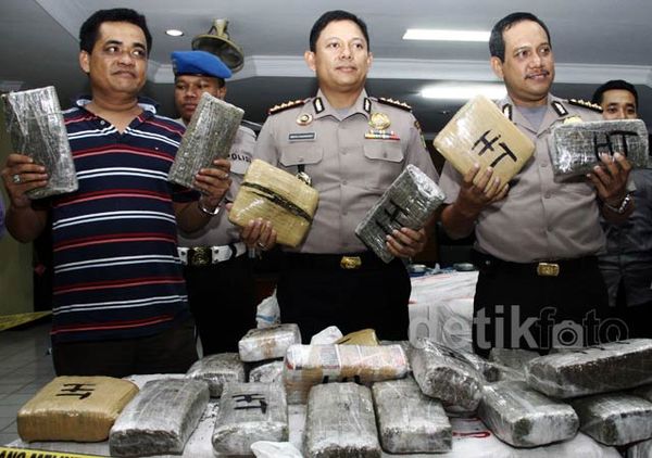 1 Ton Ganja Senilai 2,9 M Diamankan