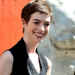 Anne Hathaway: Aku Sekarang Pengangguran