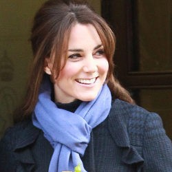 Kate Middleton Mulai Berburu Baju Hamil