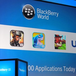 70 Ribu Aplikasi & 150 Operator Kawal BlackBerry 10