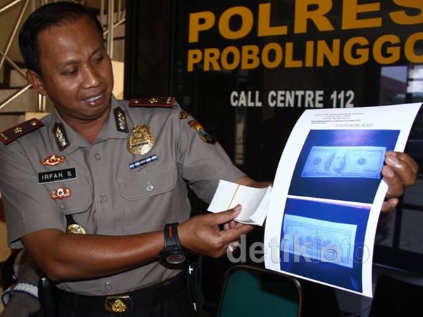 Pembuat Dollar Palsu Ditangkap