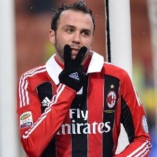 Balotelli Datang, Pazzini Tetap Penting untuk Milan