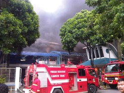 Pabrik Sparepart Mobil di Kawasan Industri Sentul Terbakar