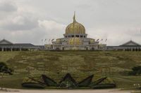 Wow, Megahnya Istana Raja Malaysia