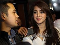 Olla Ramlan & Aufar Jenguk Raffi Ahmad
