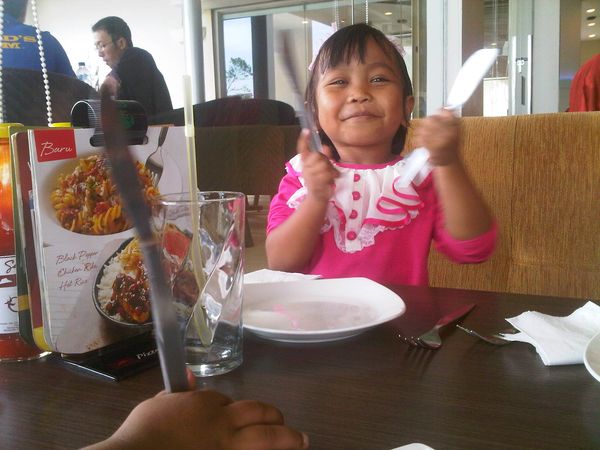 Andi Dinny Aulia Abidin, 3,8 Tahun, Perempuan