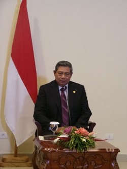 Akan Hadiri KTT OKI, SBY Pantau Kondisi Keamanan Kairo