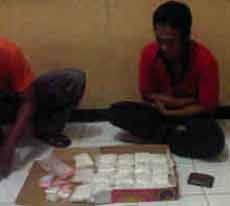 20.000 Pil Diamankan dari Karyawan Pabrik