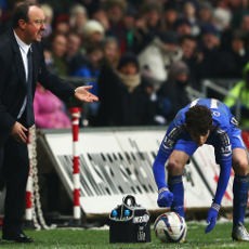 Benitez Tak Ingin Chelsea Sekadar Finis Empat Besar
