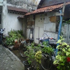 Rumah Pengemudi Xenia yang Tewas Terbakar di Malang Kosong