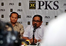 Tim Pengacara Klarifikasi Masalah Suap Luthfi di Rutan Guntur