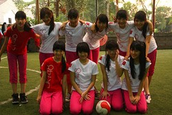 JKT48 Menggelar Futsal Bersama Para Penggemar Setia