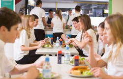 USDA Resmi Larang Penjualan Biskuit dan Permen di Sekolah