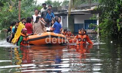 Banjir Kepung Bekasi, Warga Menolak Evakuasi dan Pilih Bertahan di Rumah