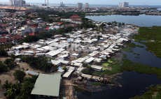 Ogah Dipindah, Warga Waduk Pluit Ngeyel Salahkan Resapan Air di Bogor