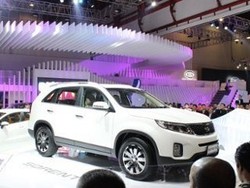 Kenapa KIA Sorento Hanya Ada Versi Bensin?