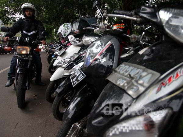 Tarif Naik, Pengendara Pilih Parkir On The Street