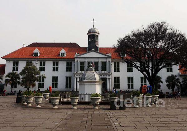 Kota Tua Tertib dari PKL