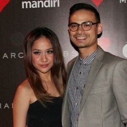 Ashraf & BCL Wujudkan Mimpi Buka Restoran 