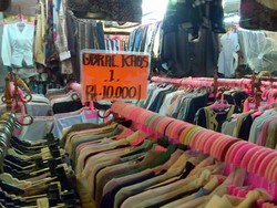 Dos & Donts Membeli Pakaian di Pasar Barang Bekas