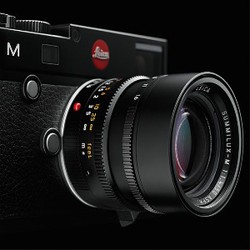 Meneropong Hasil Bidikan Leica M