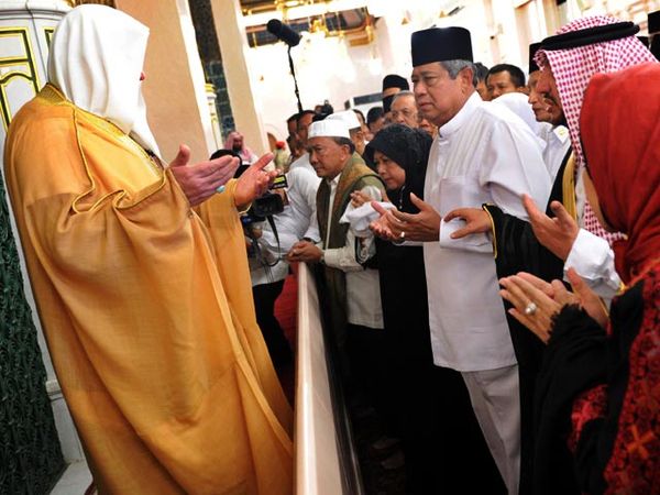 SBY Ziarah ke Makam Nabi Muhammad SAW
