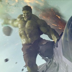Hulk Akan Dikirim ke Luar Angkasa oleh Illuminati