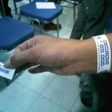 Cegah yang Tak Bayar, Arema Kenalkan Tiket Gelang untuk Penonton