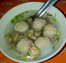 Nikmatnya Bakso Empal Dijamin Kenyal