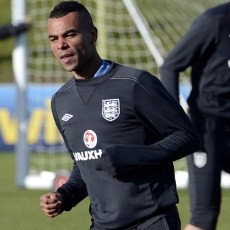 Bangganya Ashley Cole Jelang Caps ke-100