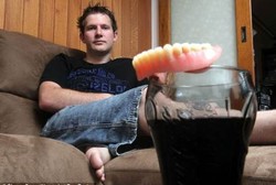 Baru Umur 25 Tahun Sudah Tak Punya Gigi karena Minum Soda Tiap Hari