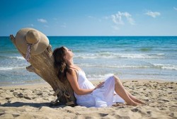 Yuk Berjemur, Sinar Matahari Turunkan Risiko Penyakit Sendi Kronis