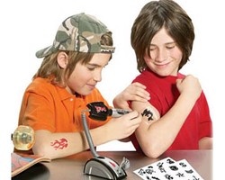 7 Mainan Paling Aneh yang Dibuat untuk Anak 