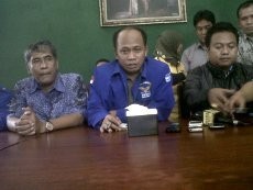 Sikapi Anjloknya Suara Versi Survei, Partai Demokrat di Jateng Pecah