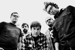 Motion City Soundtrack Tur Konser di Indonesia