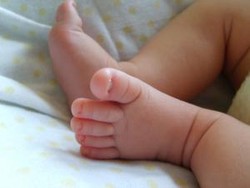 Digigit Ayahnya, Bayi India Berumur 5 Bulan Itu Akhirnya Meninggal