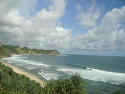 Pantai Nampu, Ada Mutiara Putih di Wonogiri