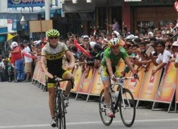 Tour de Singkarak Bikin Turis Penasaran Tentang Sumbar